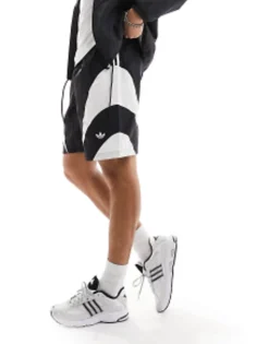 Shorts*adidas Originals Rekive Logo Shorts In Black