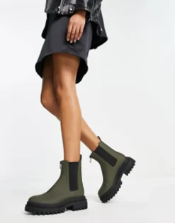 Chelsea Boots*Bershka Chunky Chelsea Boot In Khaki