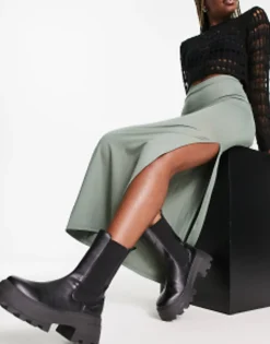 Skirts*Bershka Ribbed Midaxi Skirt In Khaki