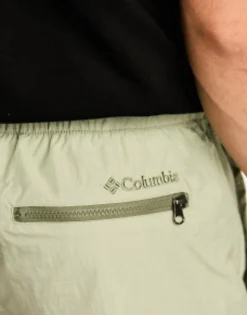 Shorts*Columbia Doverwood Crinkle Utility Shorts In Khaki