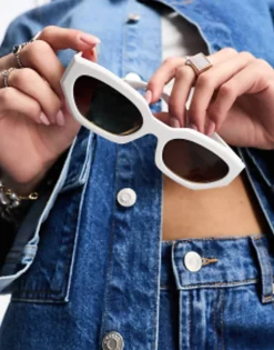 Sunglasses*DESIGN Angular Frame Sunglasses In White