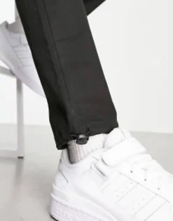 Trousers & Chinos*DESIGN Cargo Tapered Trousers In With Toggles Black