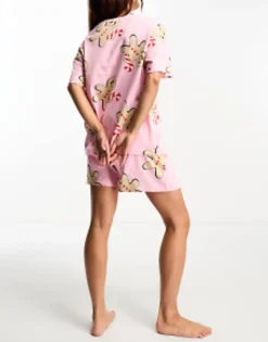 Gifts*DESIGN Christmas Gingerbread Oversized Tee & Short Pyjama Set In Pink