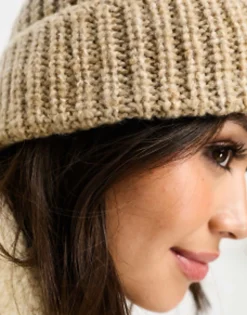 Hats*DESIGN Chunky Knit Beanie In Oatmeal Beige