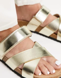 Flat Sandals*DESIGN Fiery Cross Strap Flat Sandals In Gold