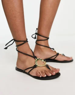 Flat Sandals*DESIGN Flourish Bashed Hardware Flat Sandal In Black