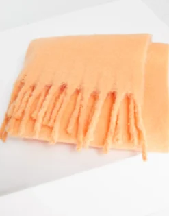 Scarves*DESIGN Fluffy Tassel Scarf In Coral
