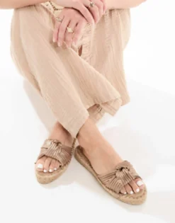 Flat Sandals*DESIGN Jade Knotted Espadrille Mules In Gold