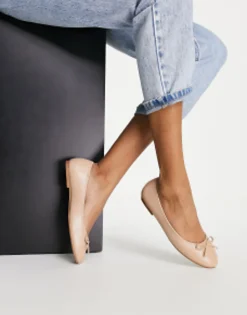 Flat Shoes*DESIGN Locus Round Ballet Flats In Beige