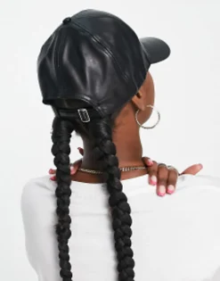 Caps*DESIGN Nappa Leather Look Cap In Black
