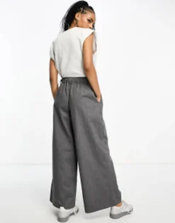Petite*DESIGN Petite Clean Pull On Wide Leg Trouser In Grey