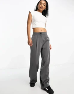 Trousers & Leggings*DESIGN Petite Relaxed Dad Trouser In Grey
