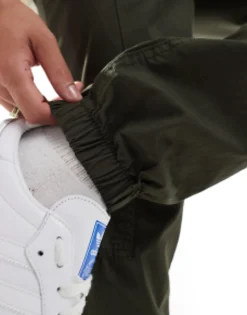 Trousers & Chinos*DESIGN Pull On Cargo Jogger In With Elasticated Waist Khaki