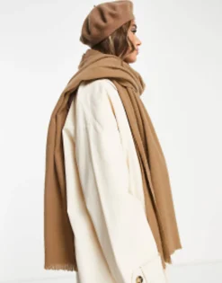 Scarves*DESIGN Raw Edge Scarf In Camel