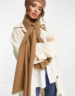 Scarves*DESIGN Raw Edge Scarf In Camel