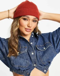 Beanies*DESIGN Rib Beanie In Rust