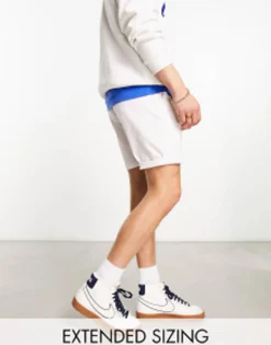 Shorts*DESIGN Slim Chino Shorts In Mid Length In White