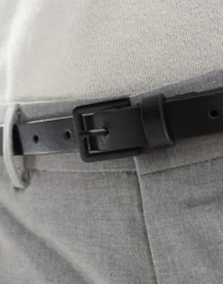 Belts*DESIGN Smart Leather Skinny Belt With Matte Buckle In Black