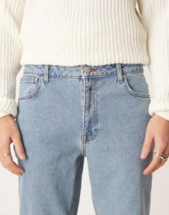 Tall*DESIGN Straight Leg Jeans In Mid Wash Blue