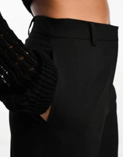 Tall*DESIGN Tall Slim Straight Trouser In Black