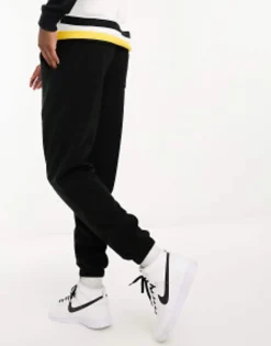 Tracksuits*DESIGN Tapered Fleece Joggers In Black