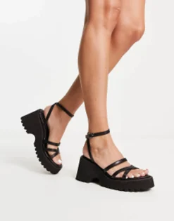 Flat Sandals*DESIGN Trippy Chunky Cleated Sandals In Black