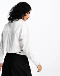 Shirts*DESIGN Ultimate Cropped Shirt In White