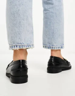 Loafers*DESIGN Wide Fit Melodic Slim Loafer With Chain In Black