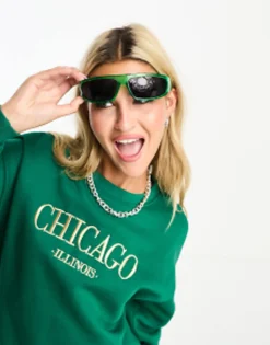 Sunglasses*DESIGN Wrap Visor Sunglasses In Crystal Green