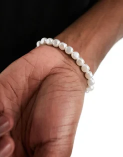 Gifts*FADED FUTURE Elasticated Bracelet In White Pearl