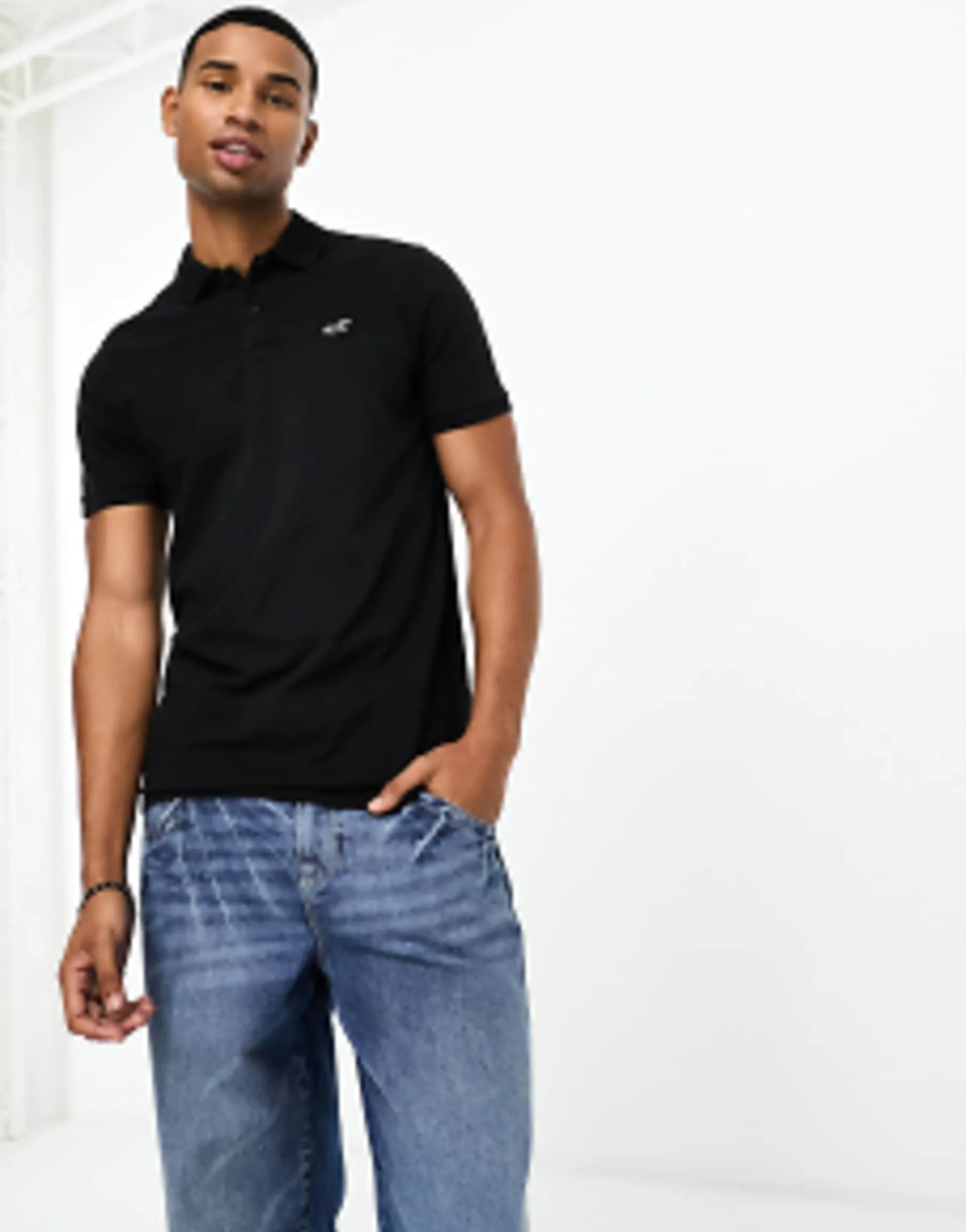 Polo Shirts*Hollister Icon Logo Pique Polo In Black