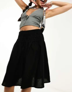 Skirts*Motel Shirred Waist Y2K Cotton Midi Skirt In Black