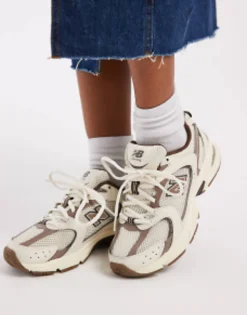 Sportswear*New Balance 530 Trainers In And Beige - Exclusive To Asos Off White