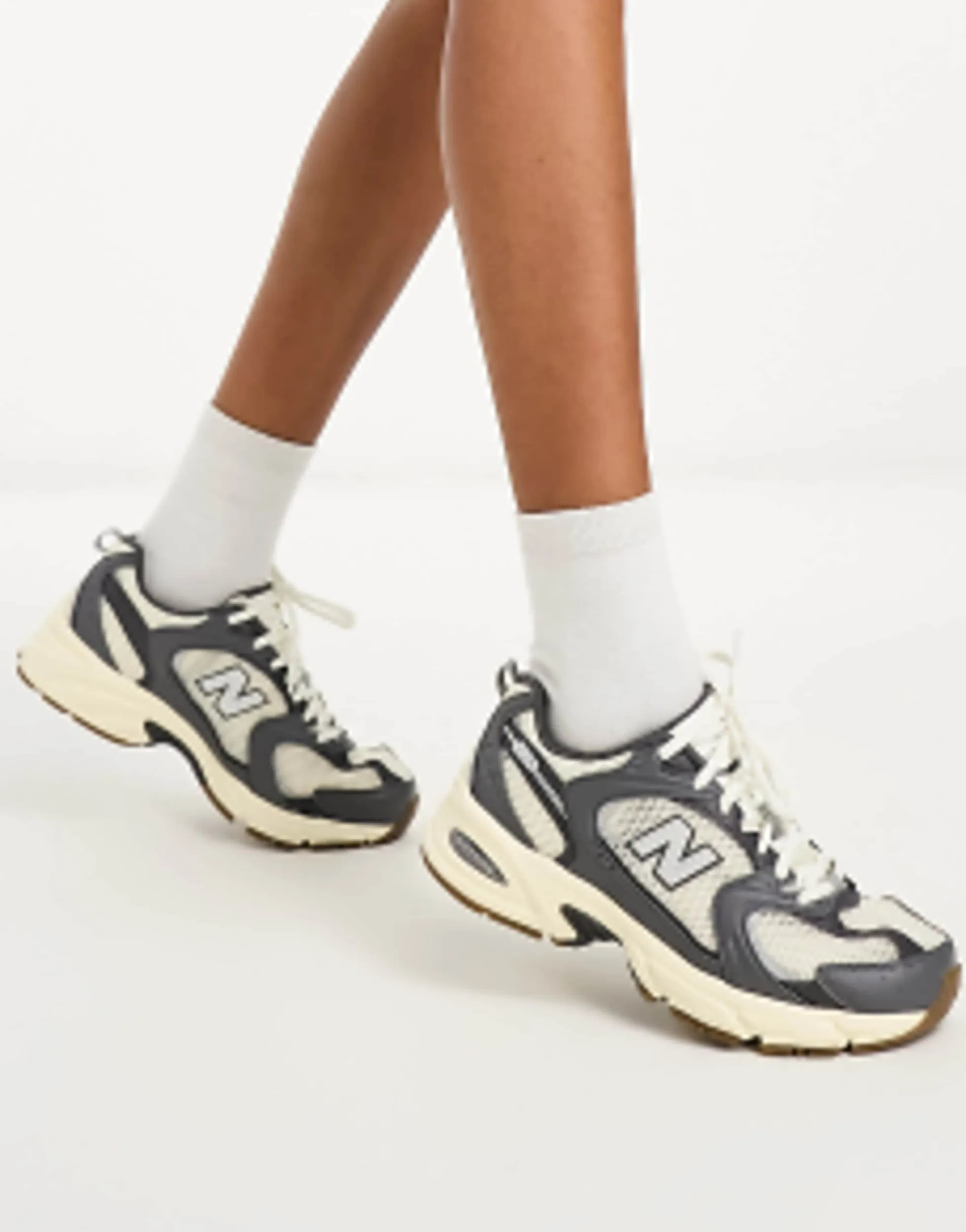 Sportswear*New Balance 530 Trainers In And Grey - Exclusive To Asos Off White