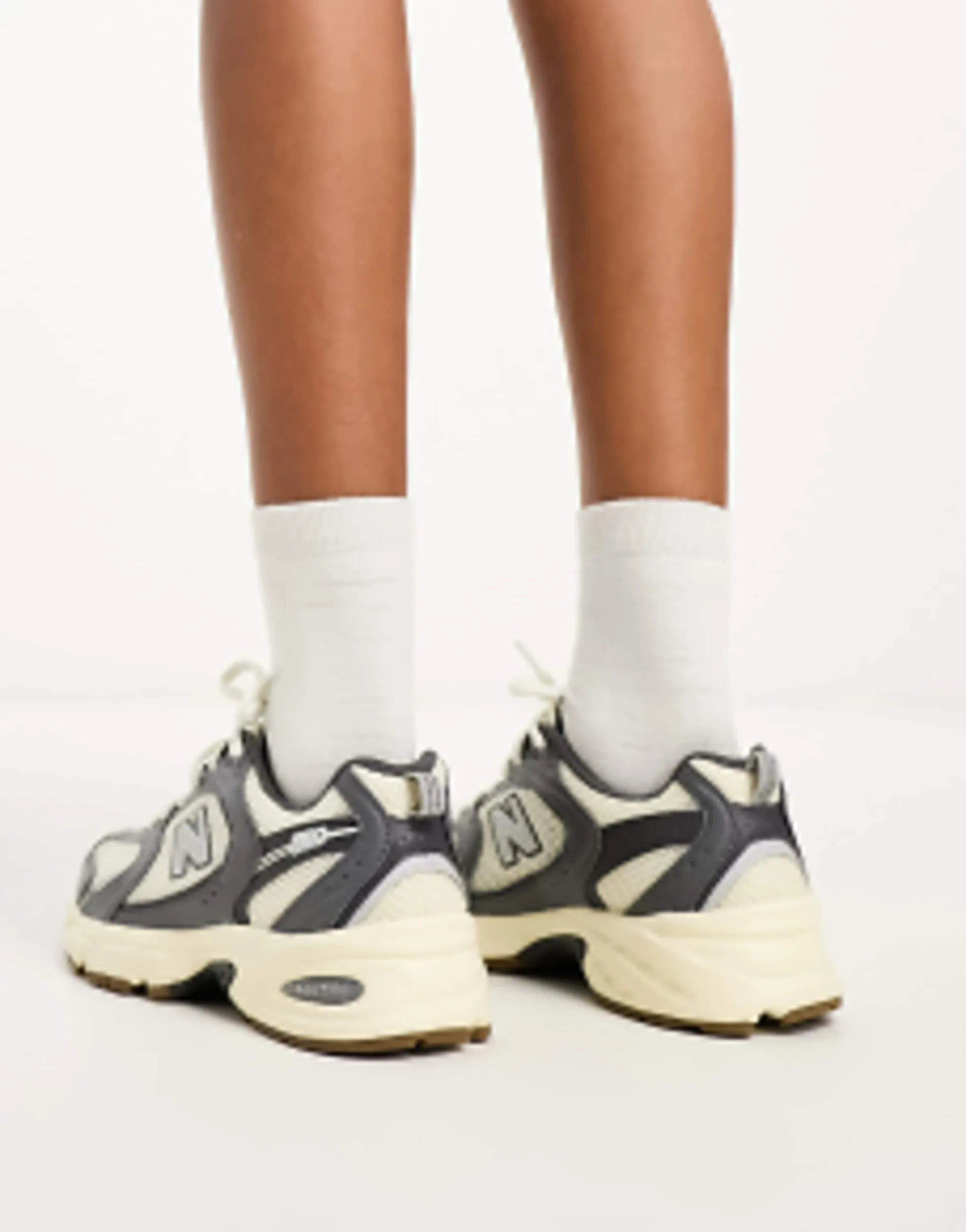Sportswear*New Balance 530 Trainers In And Grey - Exclusive To Asos Off White