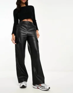 Trousers & Leggings*New Look Faux Leather Cargo Trousers In Black
