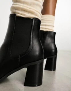 Chelsea Boots*New Look Heeled Chelsea Boots In Black