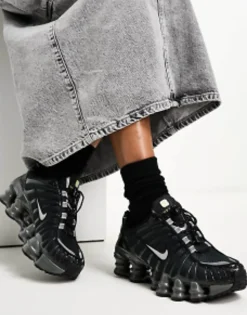 Sportswear*Nike Shox Tl Unisex Trainers In And Silver Black