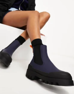 Chelsea Boots*ONLY Chelsea Boot With Contrast Detail In Navy