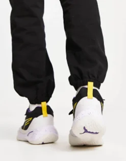 Sportswear*Puma Basketball Playmaker Spray Trainers In And Purple Black