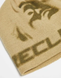 Beanies*Reclaimed Vintage Unisex Skull Beanie In Graphic Khaki