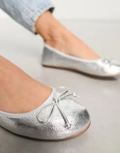 Flat Shoes*River Island Bow Tie Ballet Shoe In Silver