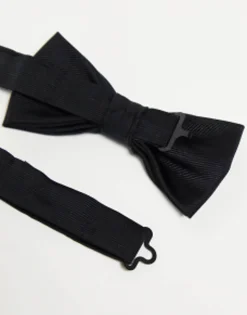 Ties*River Island Bow Tie In Black