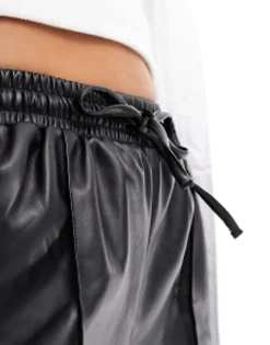 Shorts*River Island Elasticated Waist Pu Runner Shorts In Black