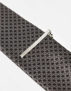 Ties*River Island Geo Tie And Clip Set In Brown