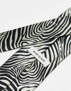 Ties*River Island Zebra Print Tie In Black