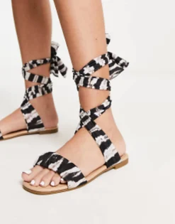 Flat Sandals*South Beach Fabric Tie Around Sandal In Zebra
