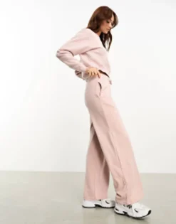 Tracksuits & Joggers*Stradivarius Cropped Sweatshirt And Jogger Co-Ord In Blush
