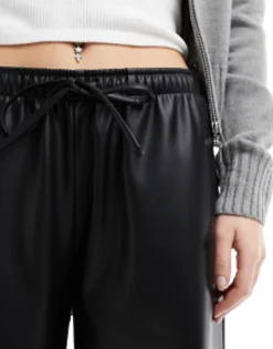 Tracksuits & Joggers*Stradivarius Faux Leather Wide Leg Jogger In Black