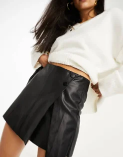 Skirts*Stradivarius Faux Leather Wrap Front Skort In Black